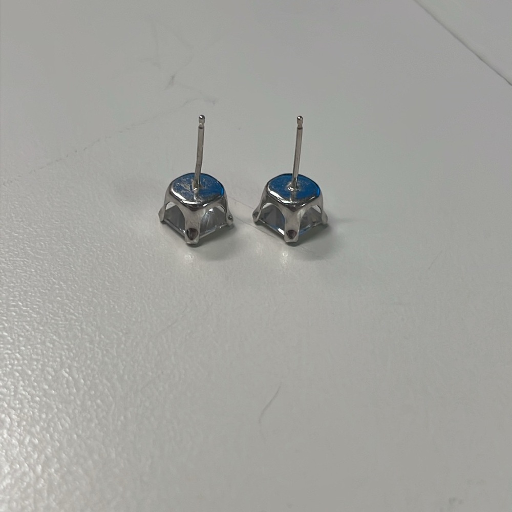 Sterling studs - Picture 4 of 5